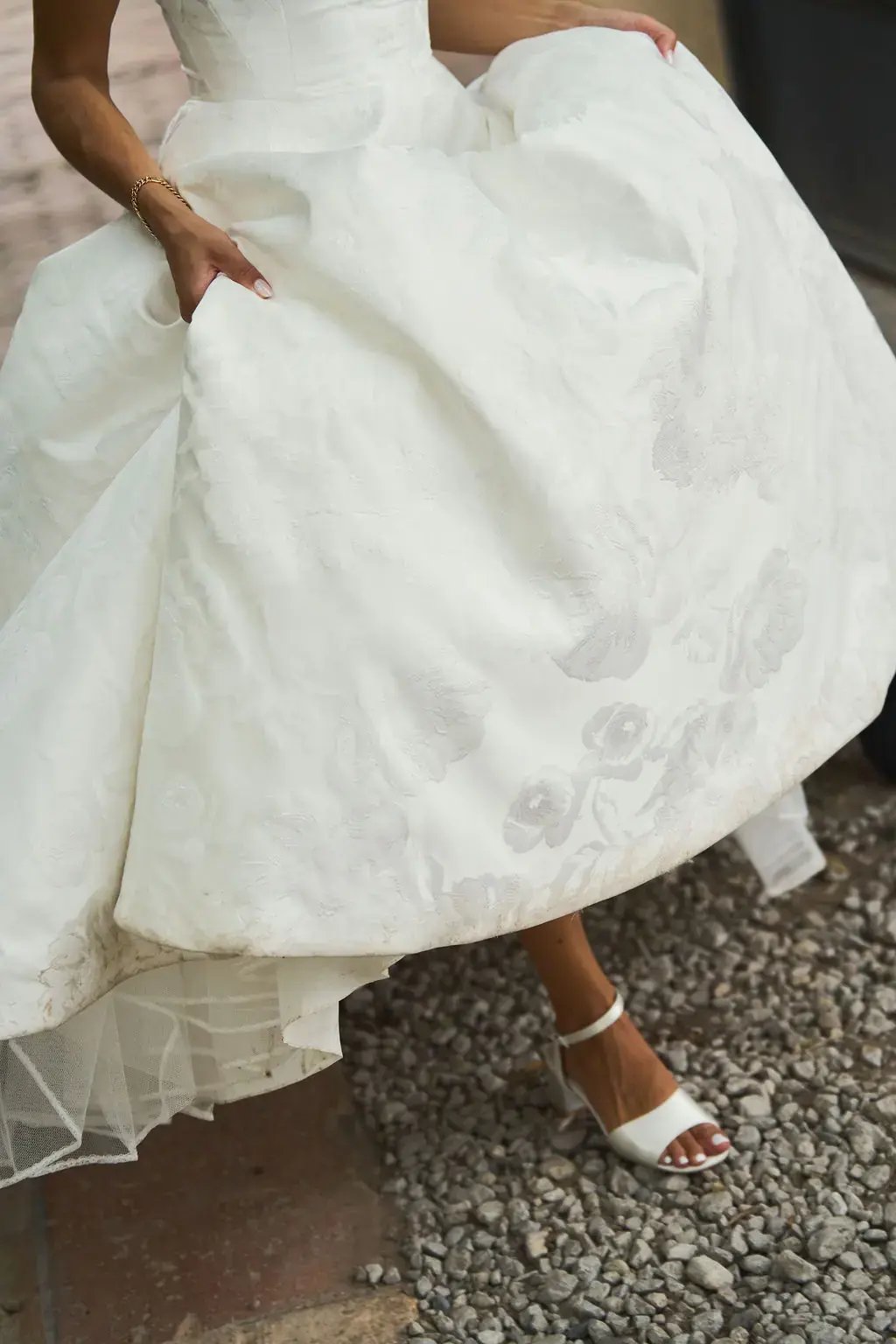 Brudpar porträtt fotograferat under bröllopsfotografering