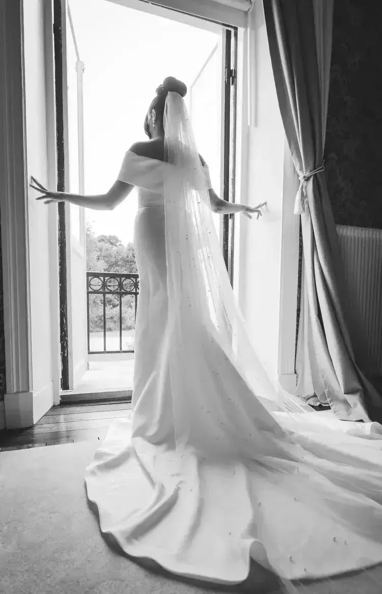 Professionellt bröllopsfotografi som dokumenterar bröllopsdagen